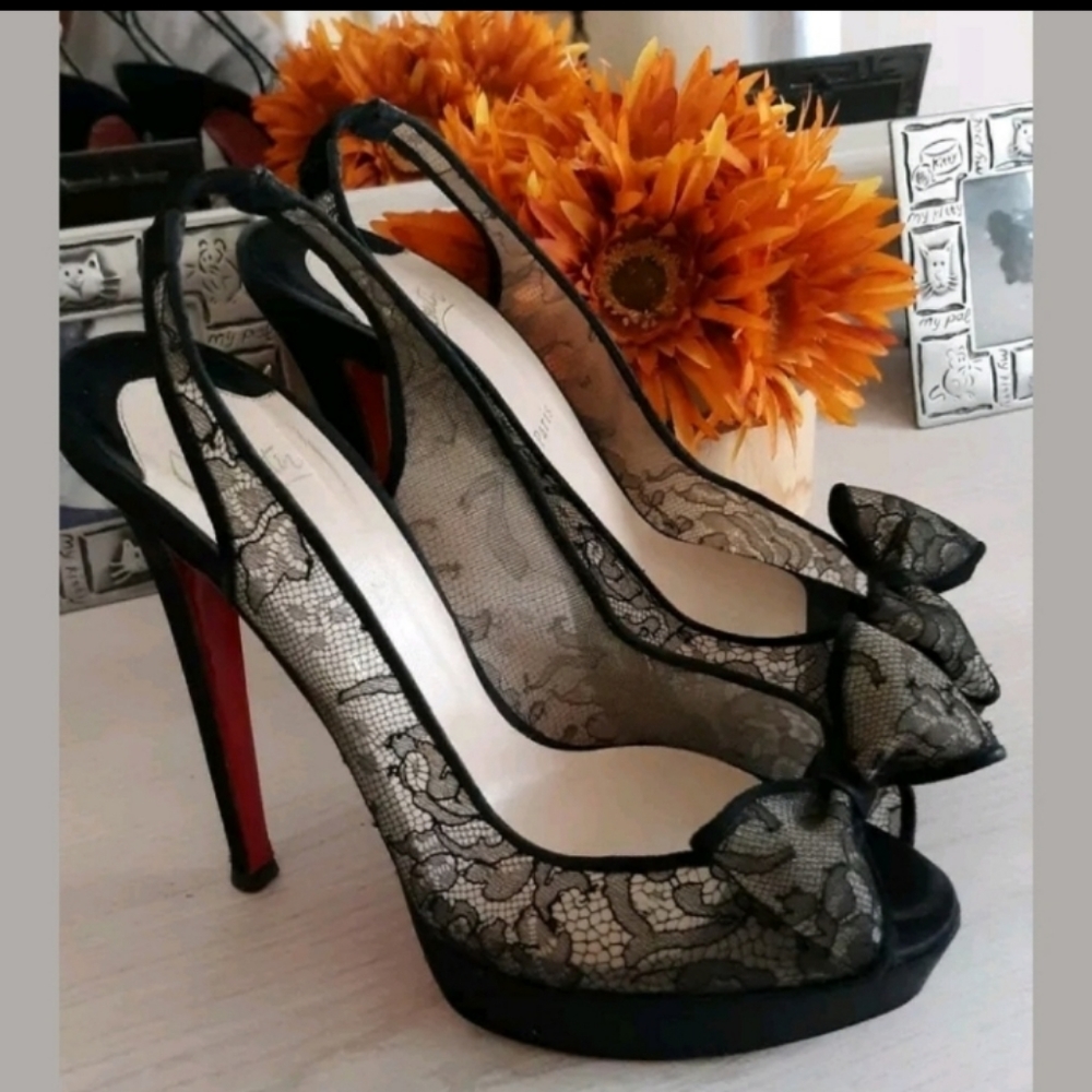 Christian Louboutin US shoe size. 8.5/9